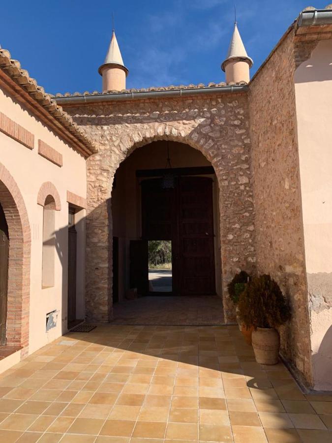Castillo Con Piscina En Plena Sierra Calderona 塞古比 外观 照片