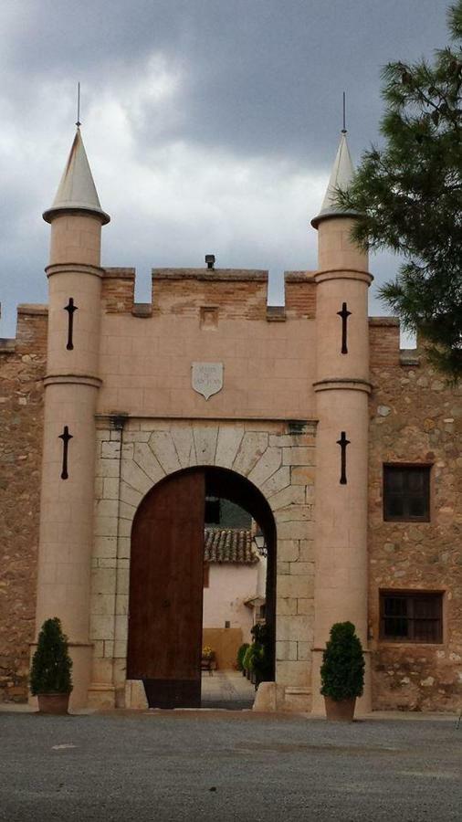 Castillo Con Piscina En Plena Sierra Calderona 塞古比 外观 照片