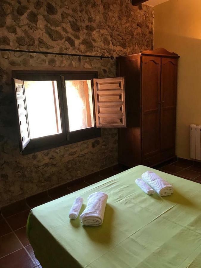 Castillo Con Piscina En Plena Sierra Calderona 塞古比 外观 照片